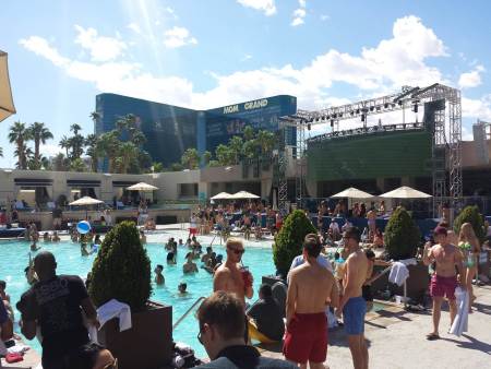 First time Las Vegas - Pool parties are the bomb